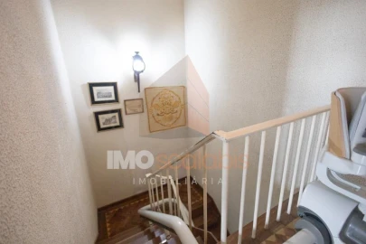 Moradia T4 para Venda em Marvila, Ribeira Santarém, São Salvador, São Nicolau