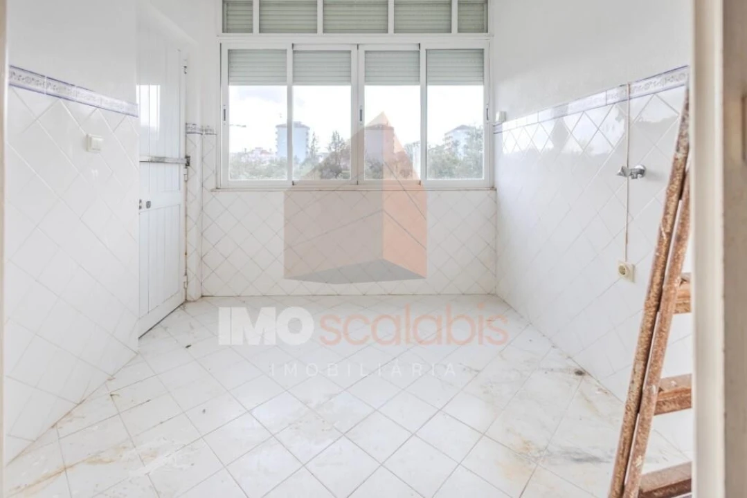 Moradia T4 para Venda em Marvila, Ribeira Santarém, São Salvador, São Nicolau Foto 16