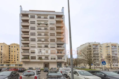 Apartamento T4 para Venda em Marvila, Ribeira Santarém, São Salvador, São Nicolau