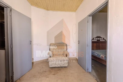 Moradia T3 para Venda em Azoia de Cima e Tremês