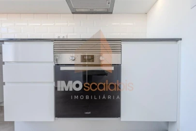 Apartamento T3 para Venda em Marvila, Ribeira Santarém, São Salvador, São Nicolau