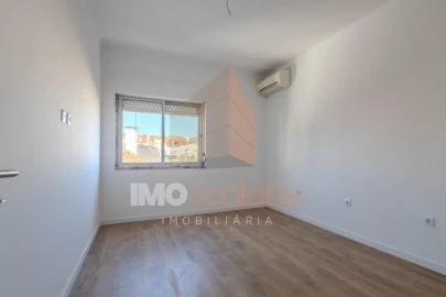 Apartamento T3 para Venda em Marvila, Ribeira Santarém, São Salvador, São Nicolau