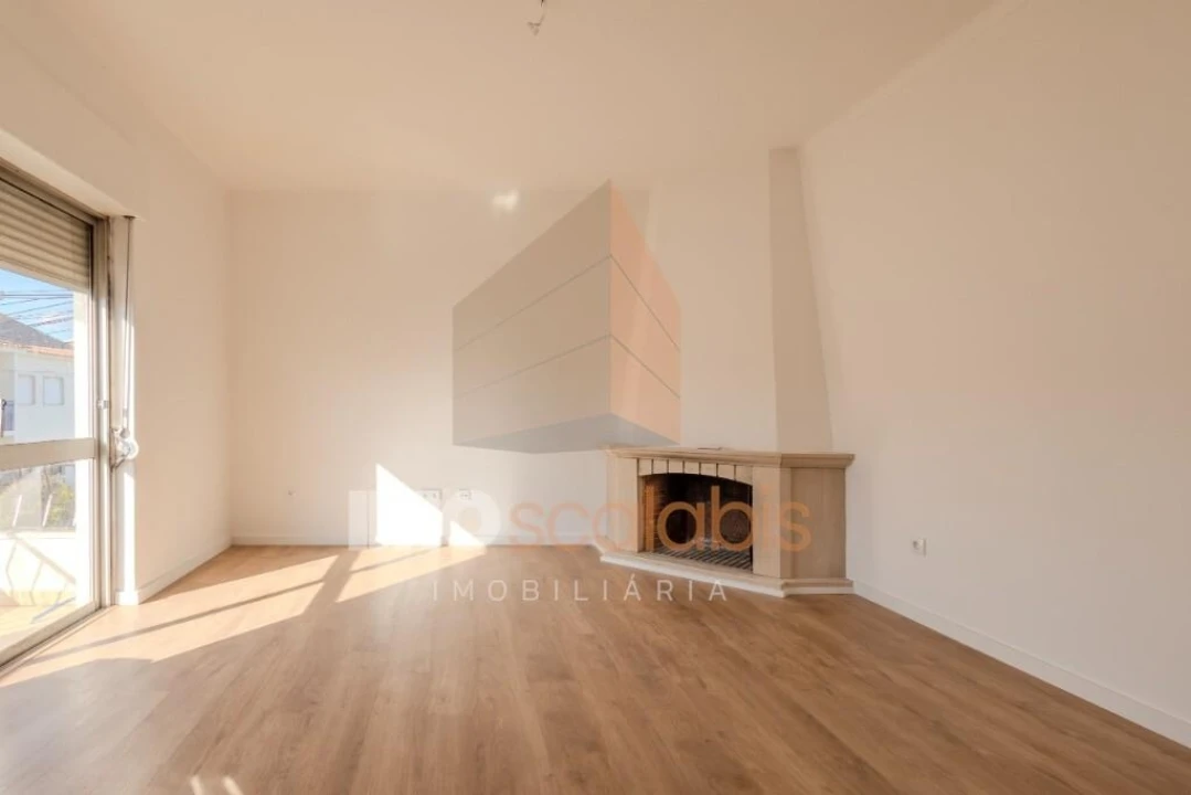 Apartamento T3 para Venda em Marvila, Ribeira Santarém, São Salvador, São Nicolau Foto 1