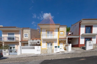Moradia T4 para Venda em A dos Francos
