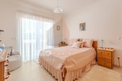 Moradia T4 para Venda em A dos Francos