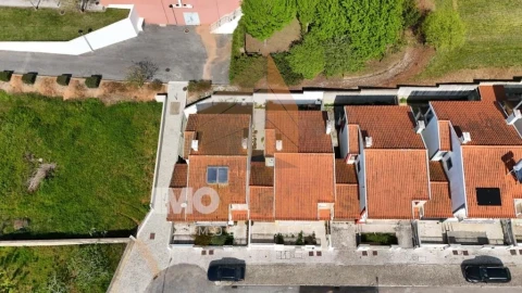 Moradia T4 para Venda em A dos Francos