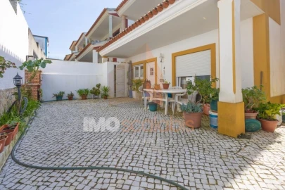 Moradia T4 para Venda em A dos Francos