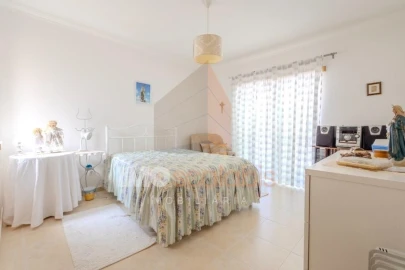 Moradia T4 para Venda em A dos Francos
