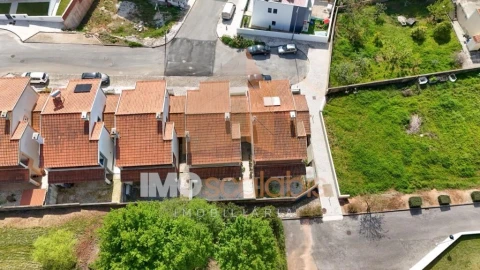 Moradia T4 para Venda em A dos Francos