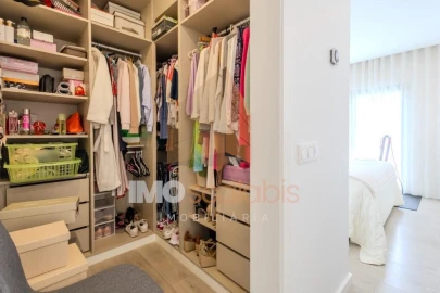 Apartamento T3 para Venda em Marvila, Ribeira Santarém, São Salvador, São Nicolau