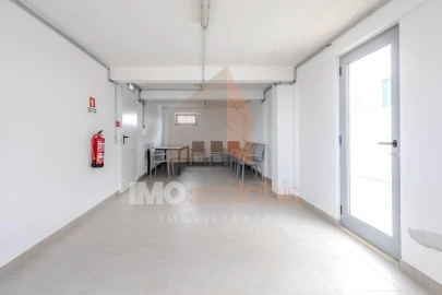 Apartamento T3 para Venda em Marvila, Ribeira Santarém, São Salvador, São Nicolau