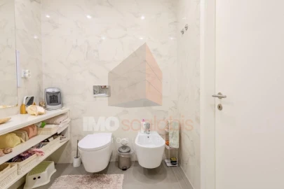 Apartamento T3 para Venda em Marvila, Ribeira Santarém, São Salvador, São Nicolau