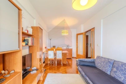 Apartamento T3 para Venda em Marvila, Ribeira Santarém, São Salvador, São Nicolau