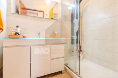 Apartamento T3 para Venda em Marvila, Ribeira Santarém, São Salvador, São Nicolau