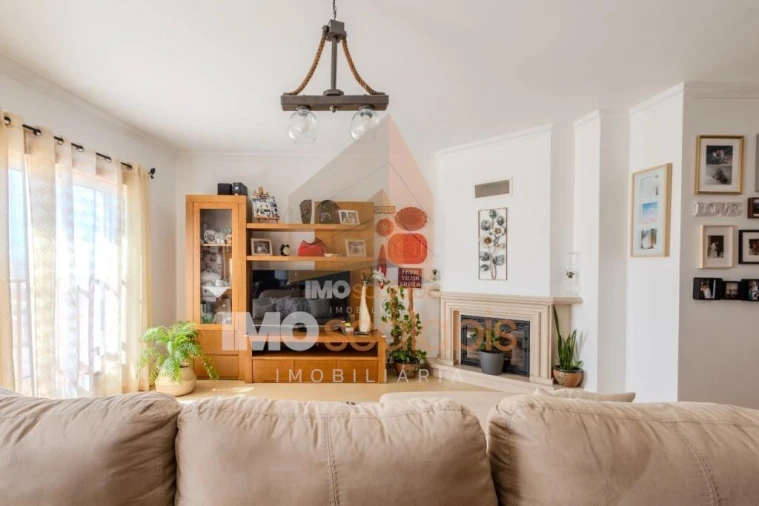 Apartamento T3 para Venda em Almeirim Foto 2