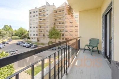 Apartamento T3 para Venda em Marvila, Ribeira Santarém, São Salvador, São Nicolau