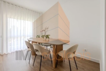 Apartamento T3 para Venda em Marvila, Ribeira Santarém, São Salvador, São Nicolau