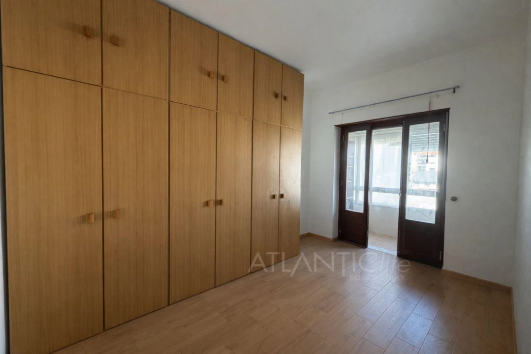 Apartamento T2 para Venda em Algueirão-Mem Martins Foto 7