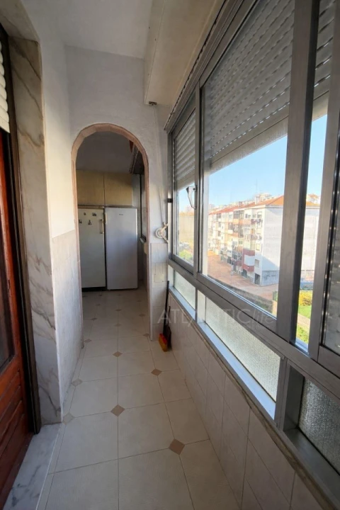 Apartamento T2 para Venda em Algueirão-Mem Martins