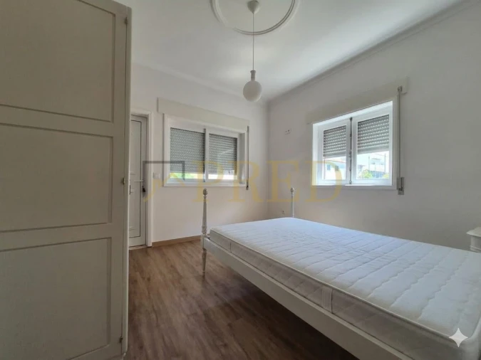 Apartamento T3 para Arrendamento em Canidelo Foto 14