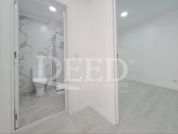 Moradia T2 para Venda em Funchal (São Pedro)