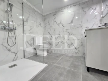 Moradia T2 para Venda em Funchal (São Pedro)