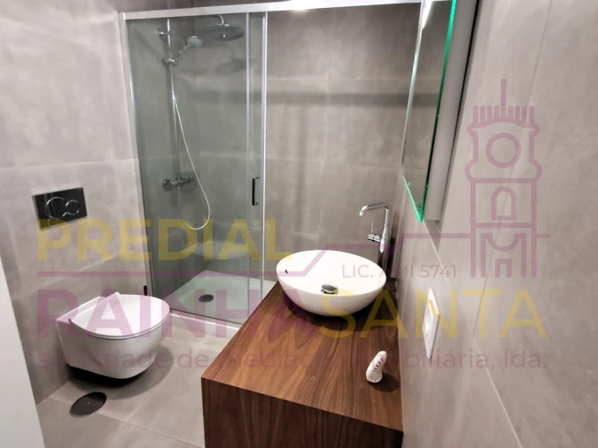 Apartamento T1 para Venda em Santo Antonio dos Olivais Foto 10