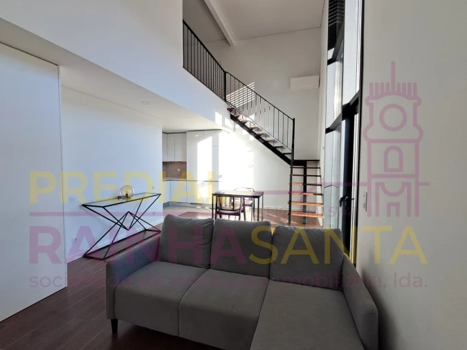 Apartamento T1 para Venda em Santo Antonio dos Olivais Foto 12