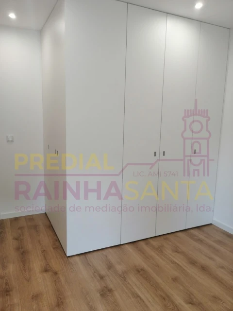 Apartamento T3 para Venda em Eiras e São Paulo de Frades