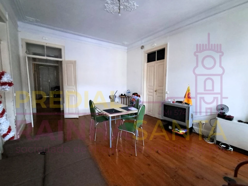 Apartamento T4 para Venda em Santa Clara e Castelo Viegas Foto 3