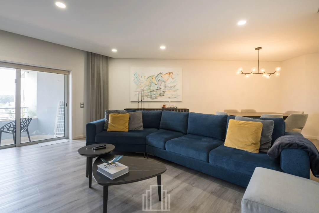 Apartamento T4 para Venda em Esmoriz Foto 3