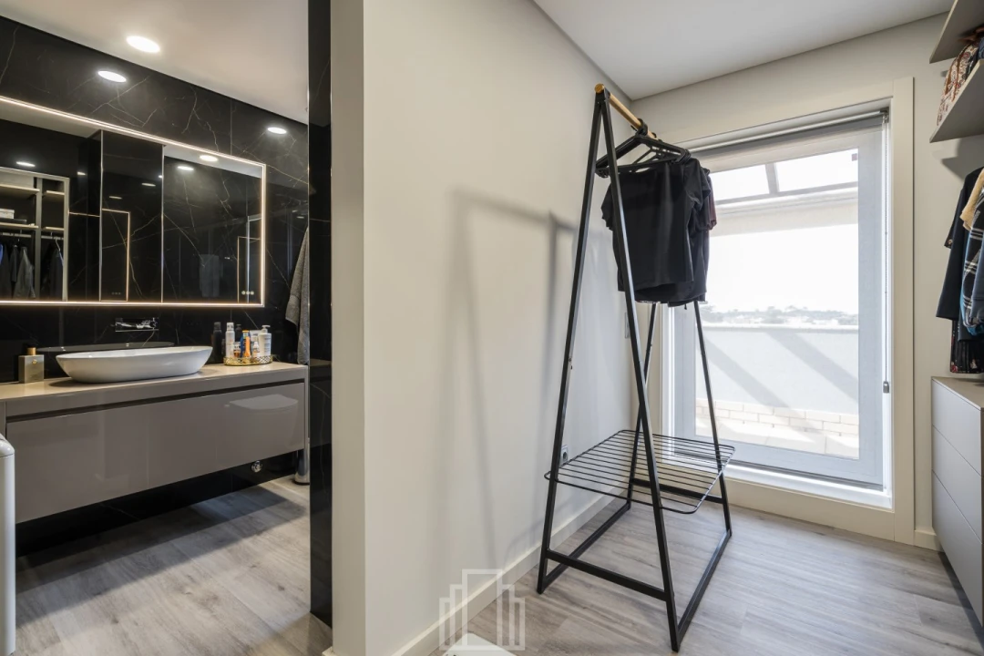 Apartamento T4 para Venda em Esmoriz Foto 24