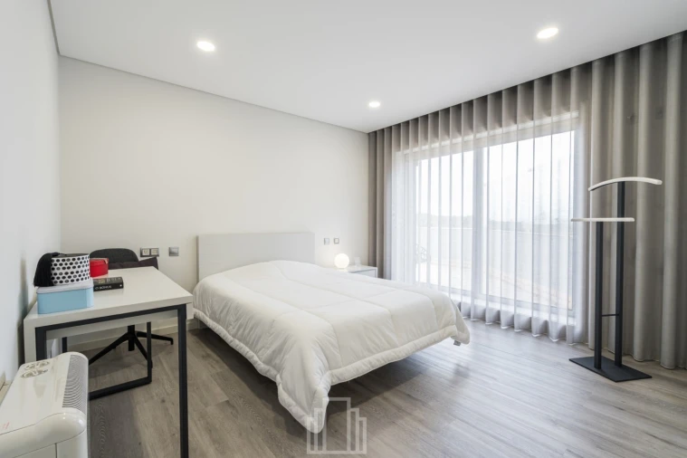 Apartamento T4 para Venda em Esmoriz Foto 21