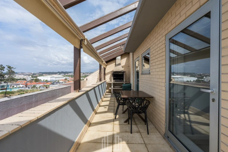 Apartamento T4 para Venda em Esmoriz Foto 30