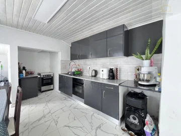 Moradia T3 para Venda em Santo Antonio de Nordestinho