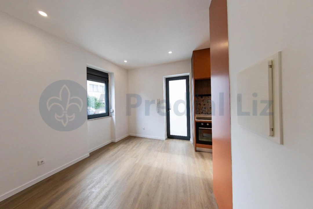 Apartamento T2 para Venda em Mafamude e Vilar do Paraíso Foto 5