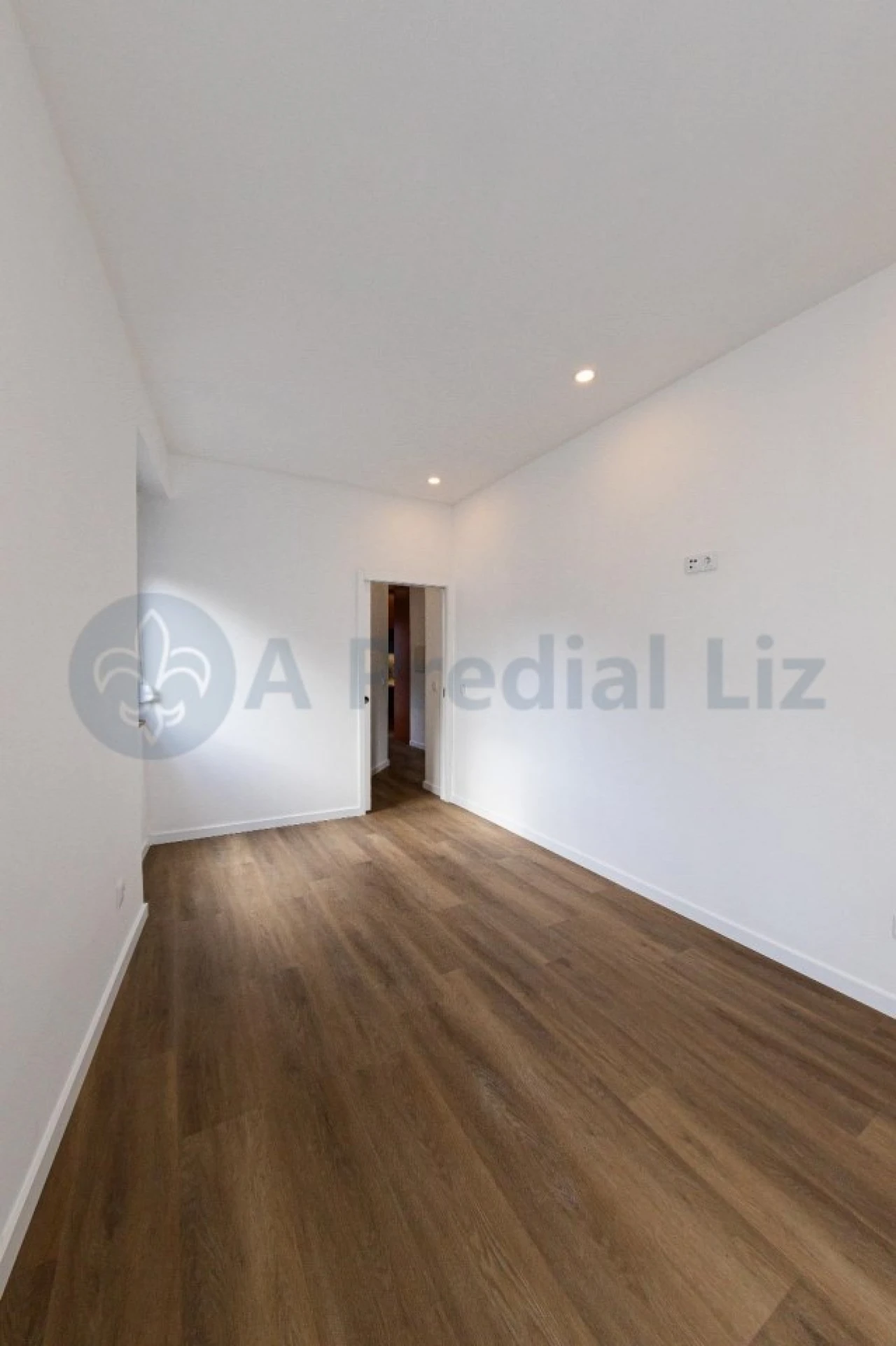 Apartamento T2 para Venda em Mafamude e Vilar do Paraíso Foto 9
