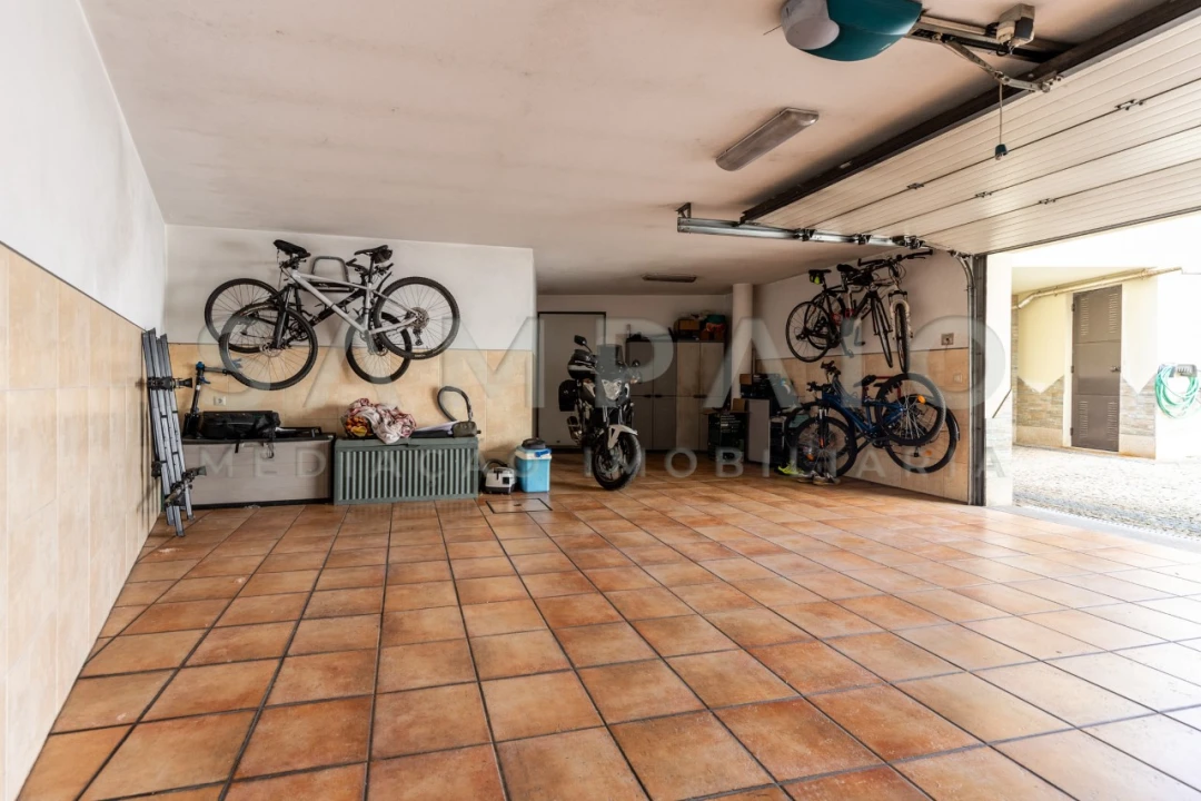 Moradia T4 para Venda em Fânzeres e São Pedro da Cova Foto 30