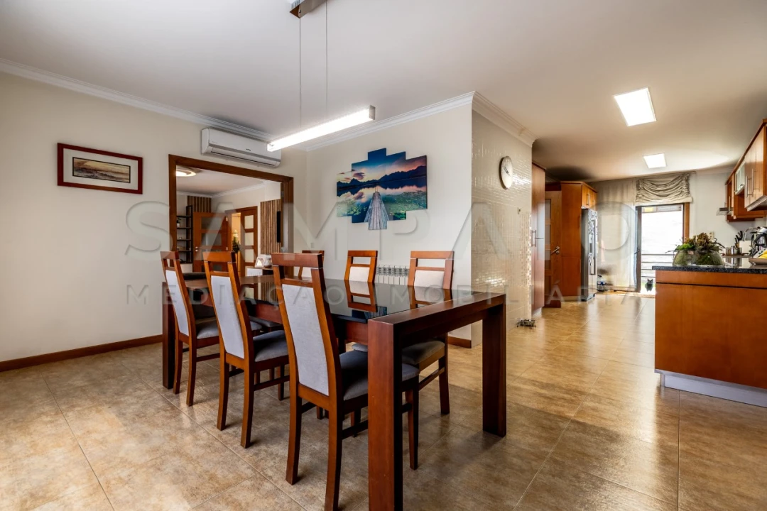 Moradia T4 para Venda em Fânzeres e São Pedro da Cova Foto 19