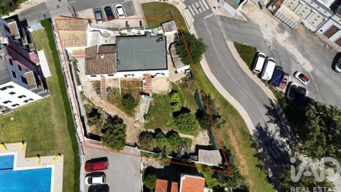 Terreno para Venda em Albufeira e Olhos de Água