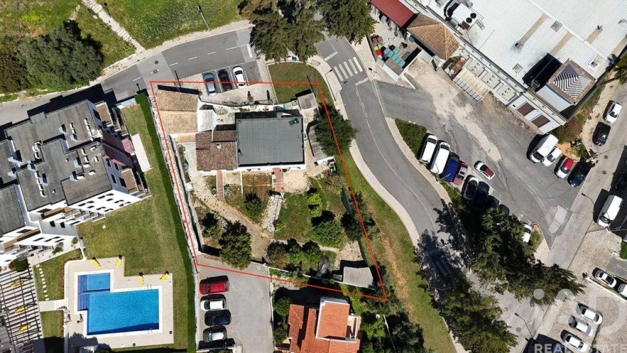 Terreno para Venda em Albufeira e Olhos de Água Foto 4