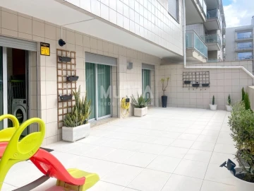 Apartamento T3 para Venda em Santa Maria da Feira, Travanca, Sanfins e Espargo