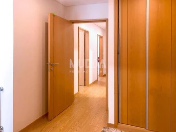 Apartamento T3 para Venda em Santa Maria da Feira, Travanca, Sanfins e Espargo