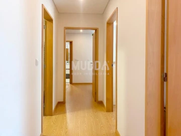 Apartamento T3 para Venda em Santa Maria da Feira, Travanca, Sanfins e Espargo