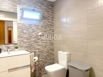 Apartamento T3 para Venda em Santa Maria da Feira, Travanca, Sanfins e Espargo