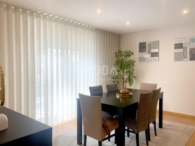 Apartamento T3 para Venda em Santa Maria da Feira, Travanca, Sanfins e Espargo Foto 2