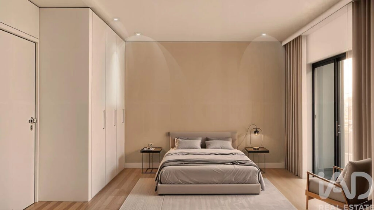 Apartamento T2 para Venda em Corroios Foto 5