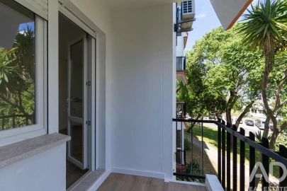 Apartamento T3 para Venda em Santo António dos Cavaleiros e Frielas
