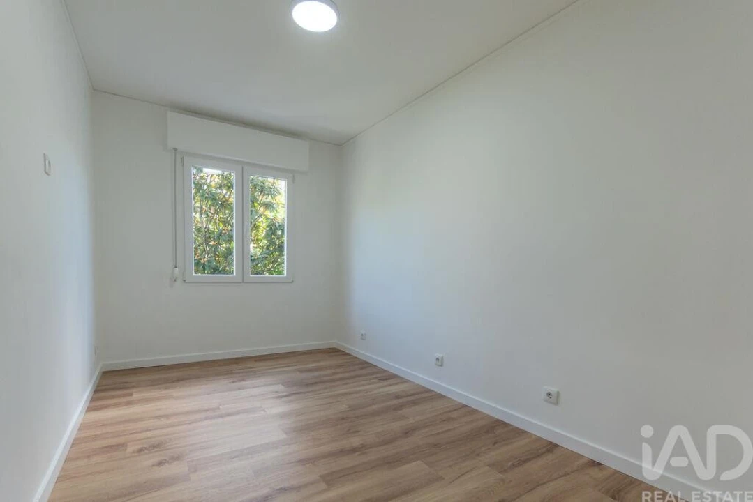 Apartamento T3 para Venda em Santo António dos Cavaleiros e Frielas Foto 14