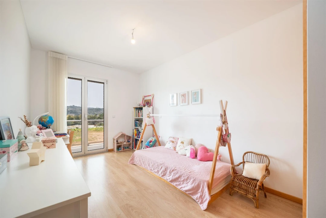 Apartamento T3 para Venda em Santo Antonio dos Olivais Foto 13